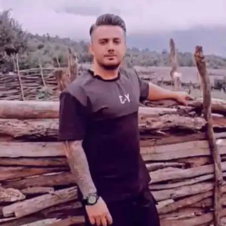 دانلود آهنگ ابی عالی روزی وونه هو هو بکشن