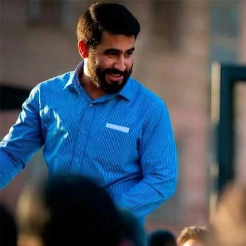 دانلود مداحی این آخرین نبرده آقا برمیگرده حسین طاهری