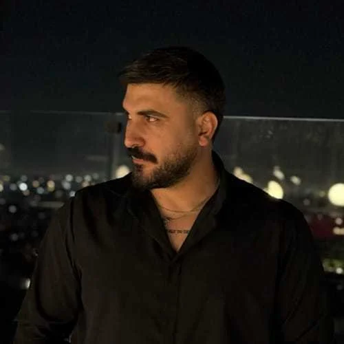 دانلود آهنگ سی نیای سر وم زنی نا بم نمنده محمد بابادی