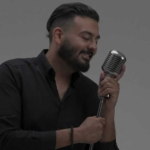 دانلود آهنگ یه همخونه بود اما هم آغوش من نه امیرحسین افتخاری