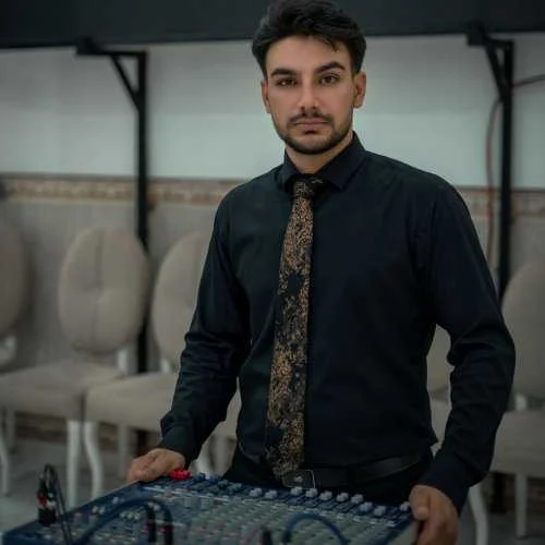 دانلود آهنگ لن که وارو لن که وار امیرحسین پیری